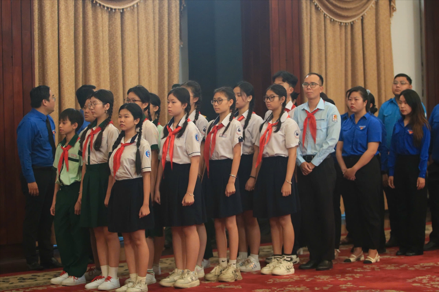 Đoàn viên, thanh niên, học sinh của TP. Hồ Chí Minh tại lễ truy điệu