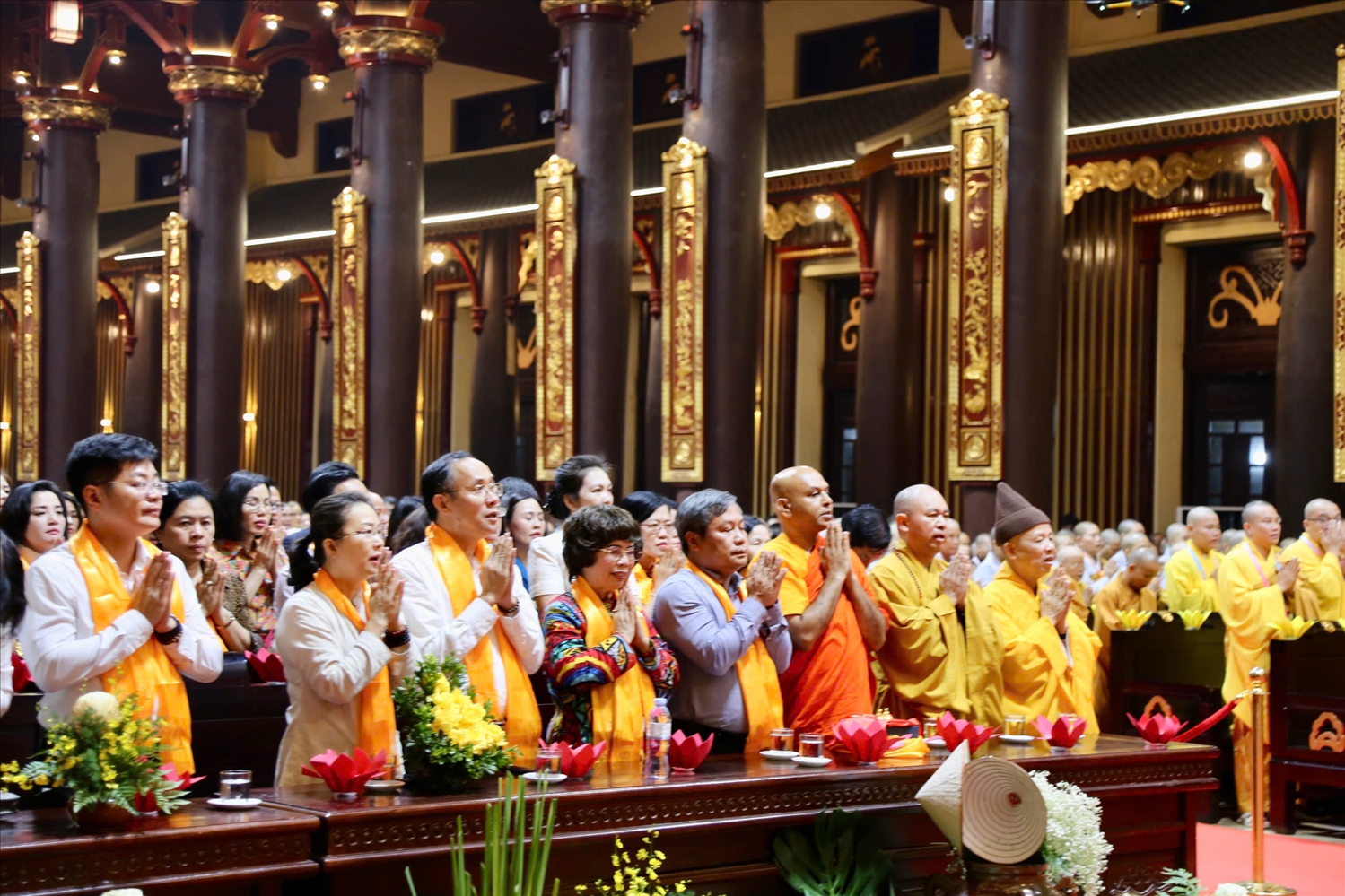 Các đại biểu dự buổi lễ
