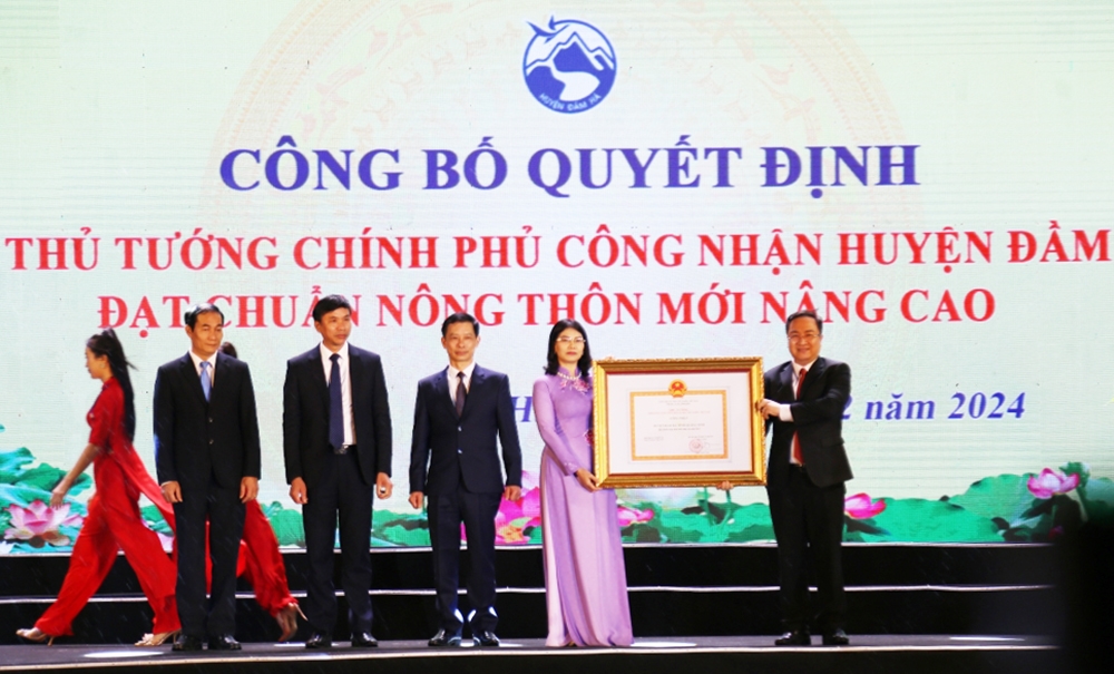Đầm Hà là huyện đầu tiên trong cả nước được Thủ tướng Chính phủ công nhận huyện đạt chuẩn Nông thôn mới nâng cao