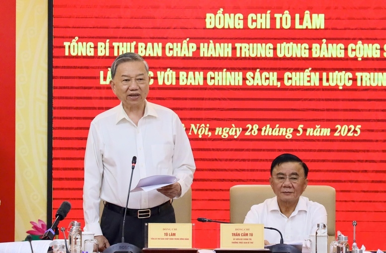 Tổng Bí thư Tô Lâm phát biểu chỉ đạo tại buổi làm việc - Ảnh: VGP/HT