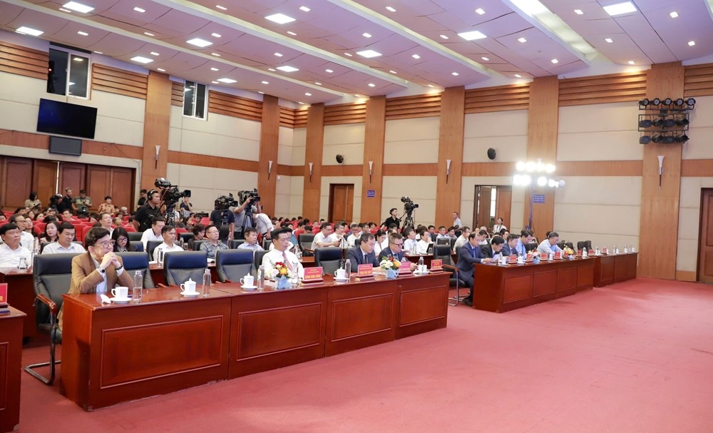 Các đại biểu tham dự Diễn đàn.