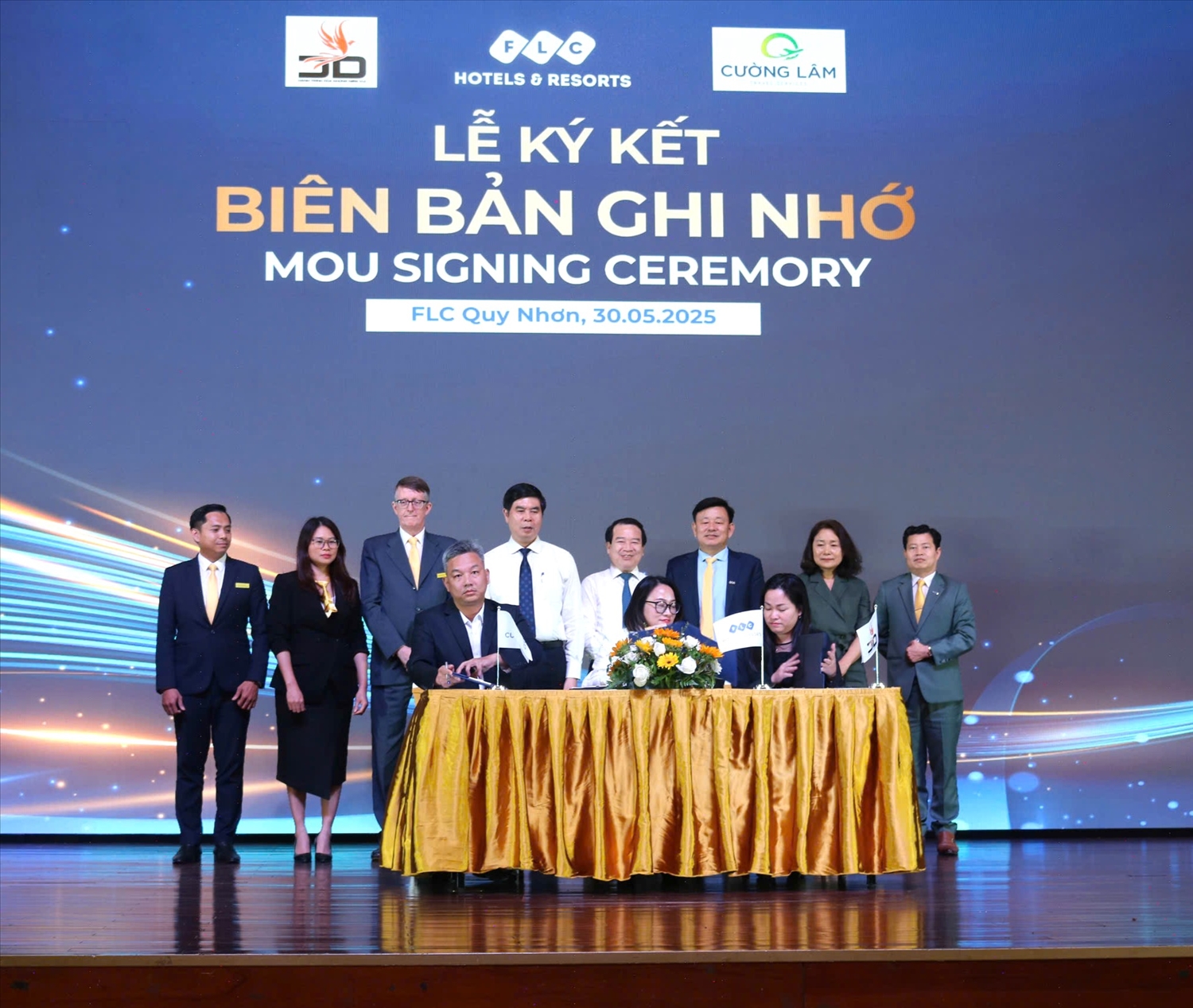 Lễ ký kết biên bản ghi nhớ hợp tác phát triển du lịch giữa các địa phương, doanh nghiệp và đối tác quốc tế