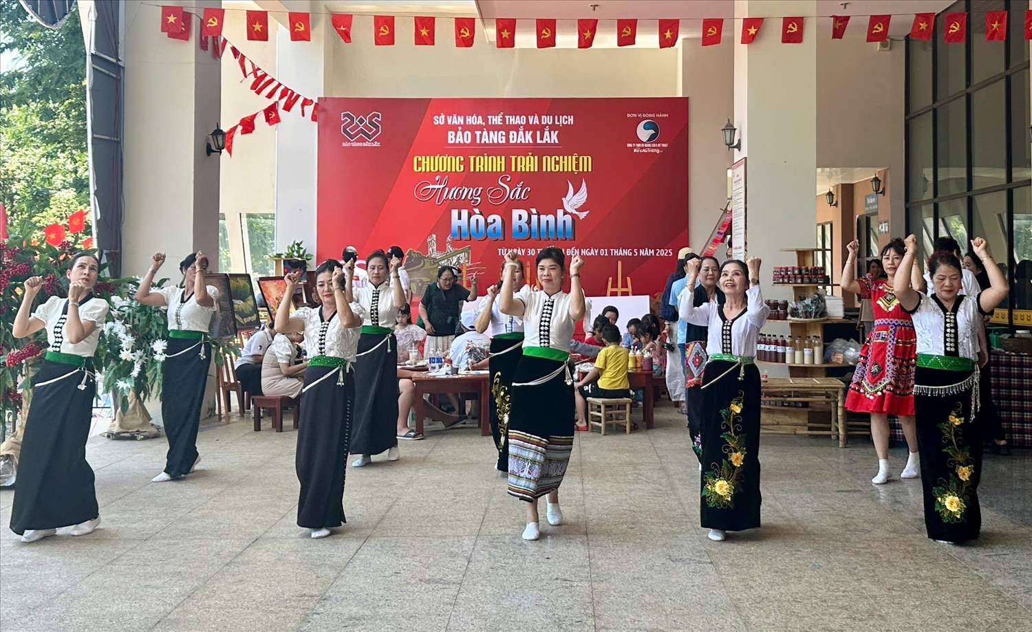 Các hoạt động trải nghiệm văn hóa dân tộc Thái tại Bảo tàng Đắk Lắk