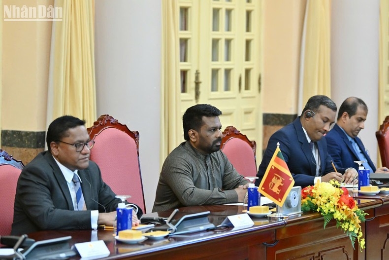 Tổng thống Sri Lanka Anura Kumara Dissanayaka phát biểu tại hội đàm.