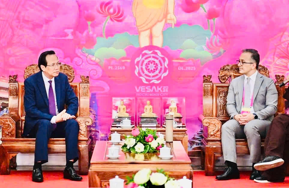 Bộ Trưởng Bộ Dân tộc và Tôn giáo Đào Ngọc Dung tiếp ngoại giao Chủ tịch Ủy ban Nhà nước về các tổ chức tôn giáo tại Azerbaijan