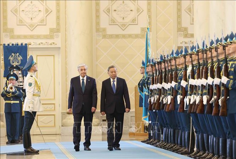 Lễ đón Tổng Bí thư Tô Lâm và Phu nhân thăm cấp Nhà nước tới Cộng hòa Kazakhstan