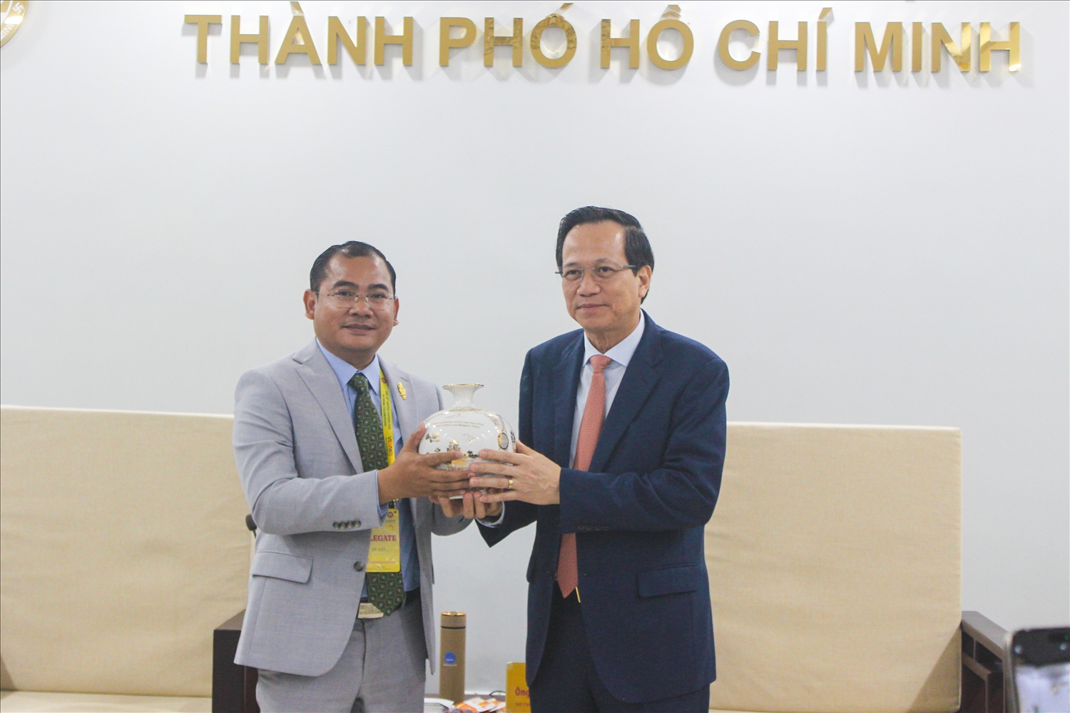 (TIN BỘ TRƯỞNG) Bộ trưởng Bộ Dân tộc và Tôn giáo Đào Ngọc Dung tiếp xã giao Quốc vụ khanh Bộ Nghi lễ và Tôn giáo Vương quốc Campuchia 1