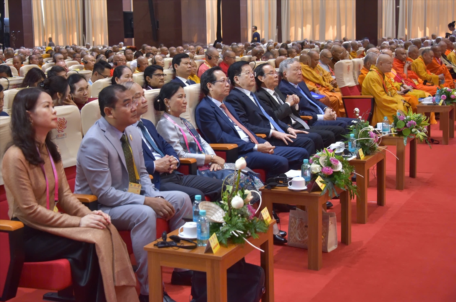 Các đại biểu tham dự Lễ bế mạc Đại lễ Vesak 2025 