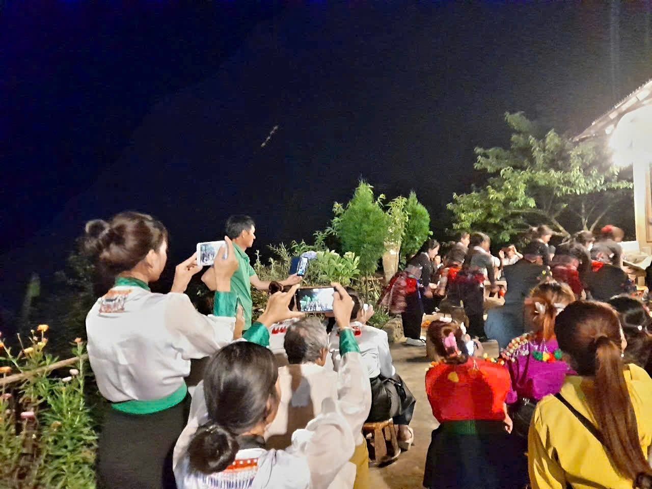 Các học viên tham gia trải nghiệm thực hành