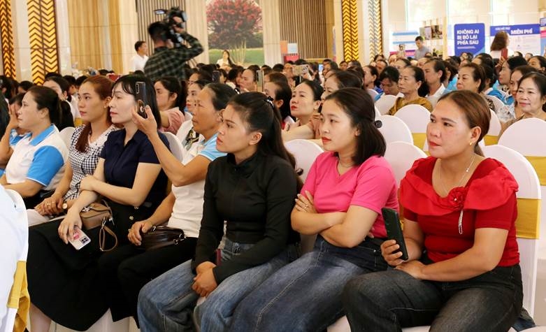 Trong 6 tháng đầu năm 2025, các cấp Hội đã giúp đỡ 66/71 nạn nhân của bạo lực gia đình, nạn nhân mua bán người trở về được tiếp cận ít nhất 1 dịch vụ trợ giúp xã hội