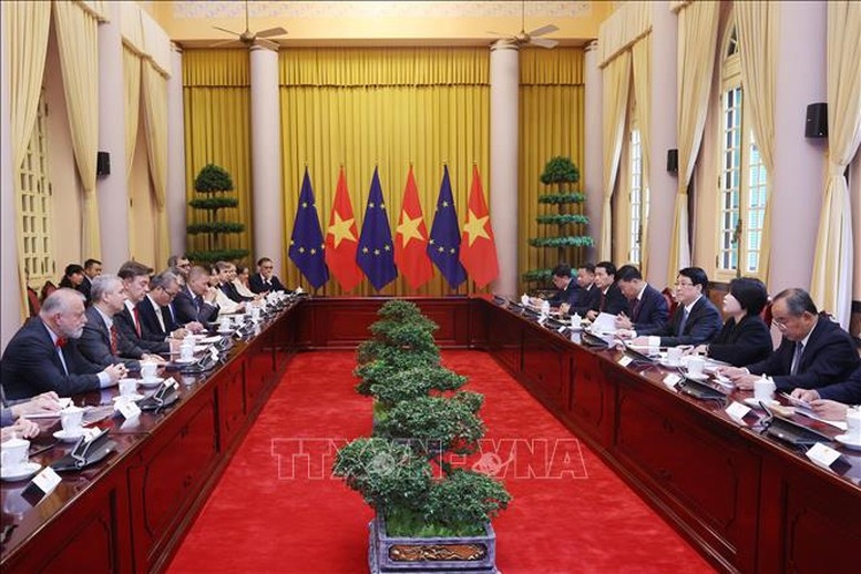 Chủ tịch nước Lương Cường tiếp đại sứ, đại biện các nước thành viên Liên minh châu Âu tại Việt Nam