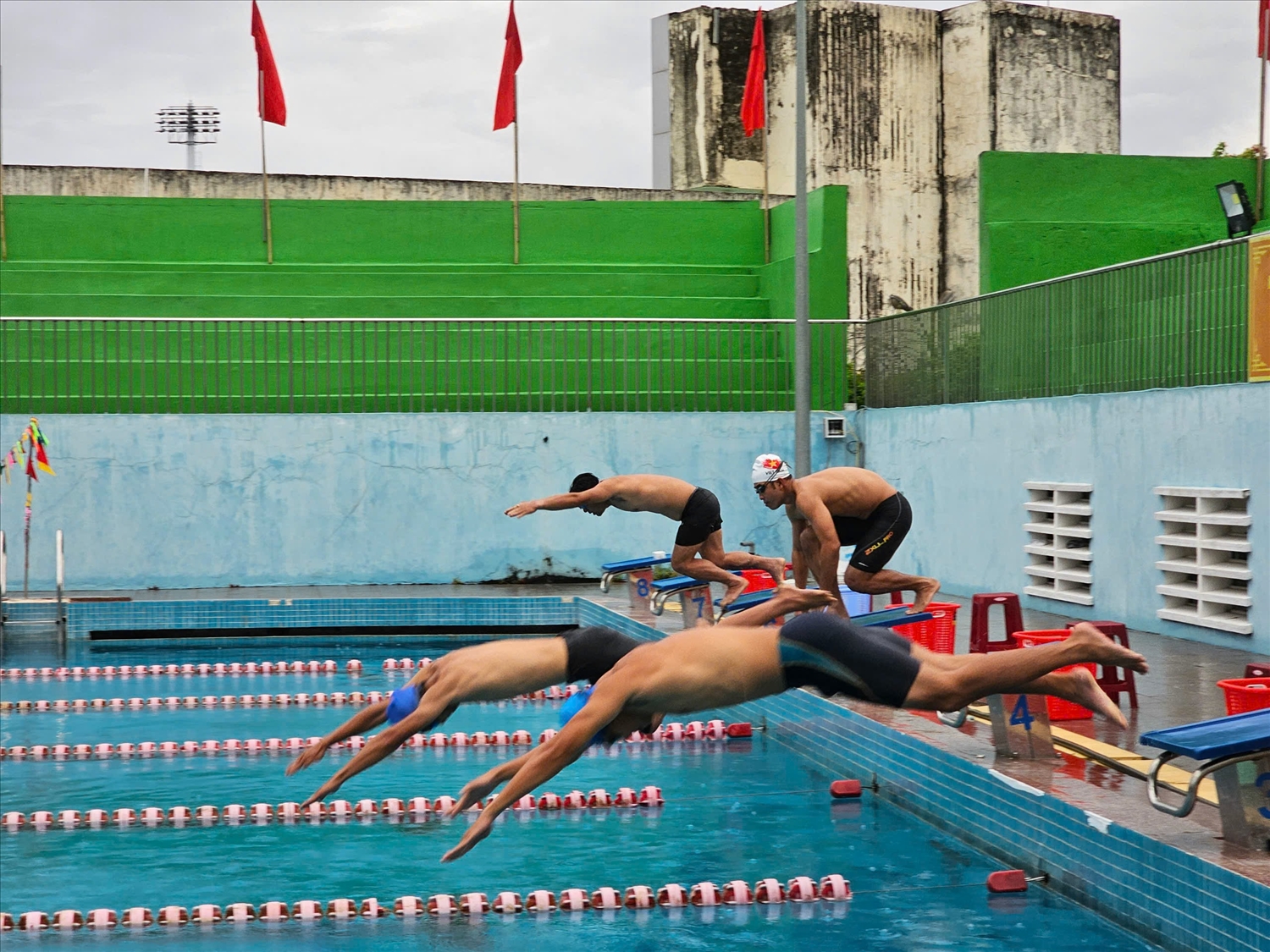 Các VĐV tranh tài