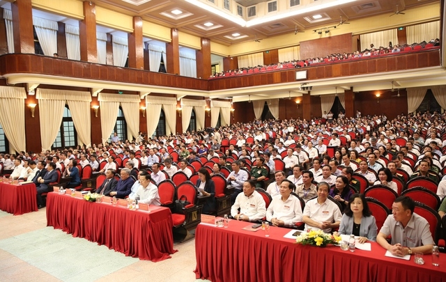 Các đồng chí lãnh đạo Đảng, Nhà nước tham dự Hội nghị - Ảnh: VGP/Nguyễn Hoàng