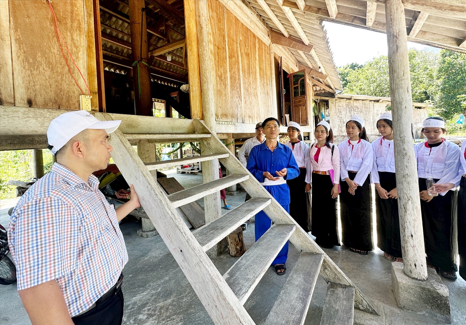 Trải nghiệm du lịch cộng đồng ở Làng Mường.