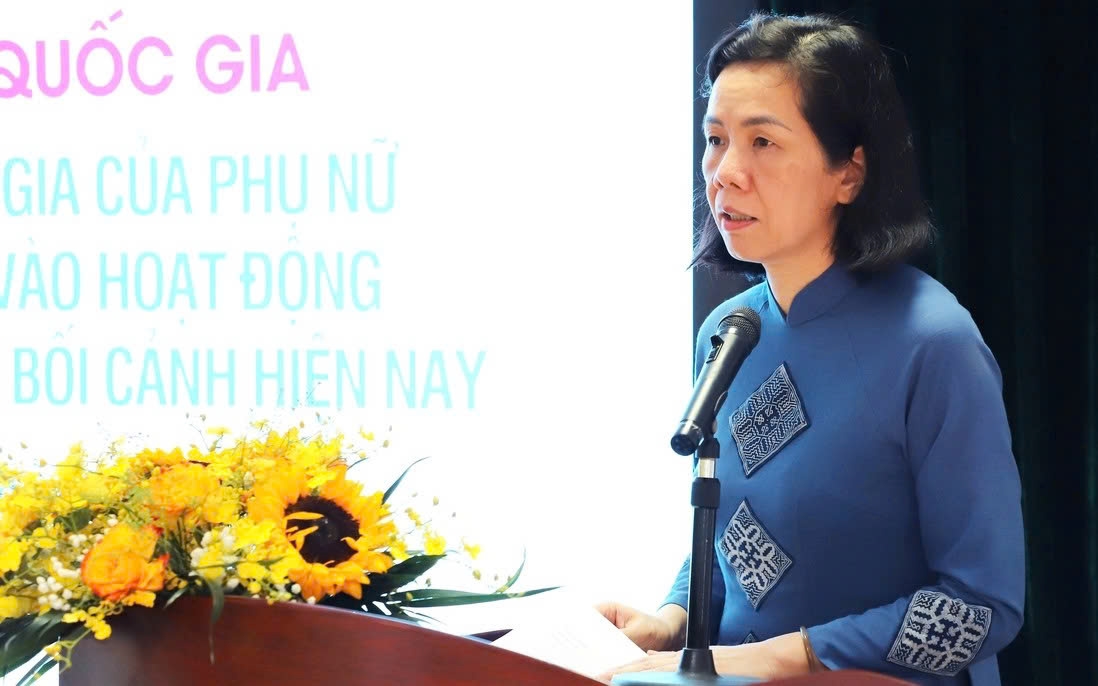Phó Chủ tịch Hội LHPN Việt Nam Nguyễn Thị Minh Hương phát biểu khai mạc Hội thảo