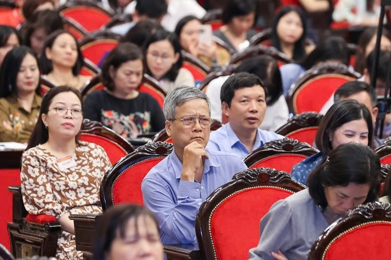 Hội nghị diễn ra trong hai ngày 14 và 15/6, theo hình thức trực tiếp tại Học viện Chính trị quốc gia Hồ Chí Minh, trực tuyến tới gần 11.000 điểm cầu trên toàn quốc, với trên 1,5 triệu đại biểu tham dự - Ảnh: VGP/Nhật Bắc