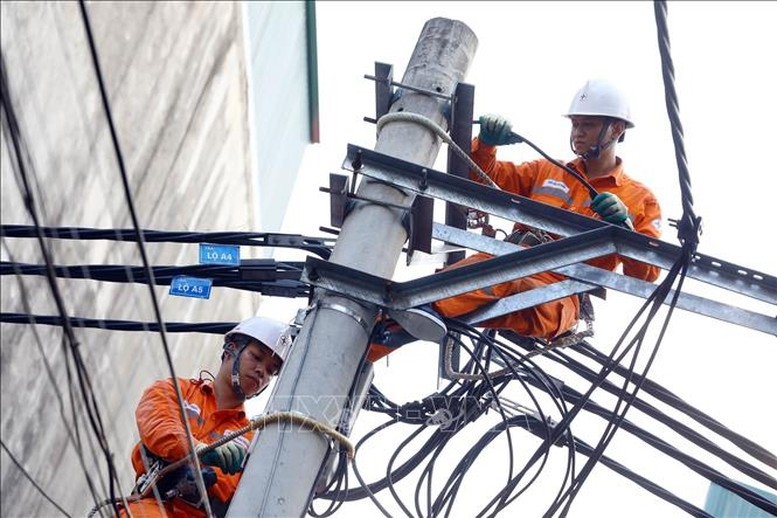 (Ban Chuyên đề-Chuyên đề của Tập đoàn Điện lực Việt Nam) Tập đoàn Điện lực Việt Nam: Cung cấp điện liên tục và ổn định, phục vụ tốt cho kỳ thi năm 2025