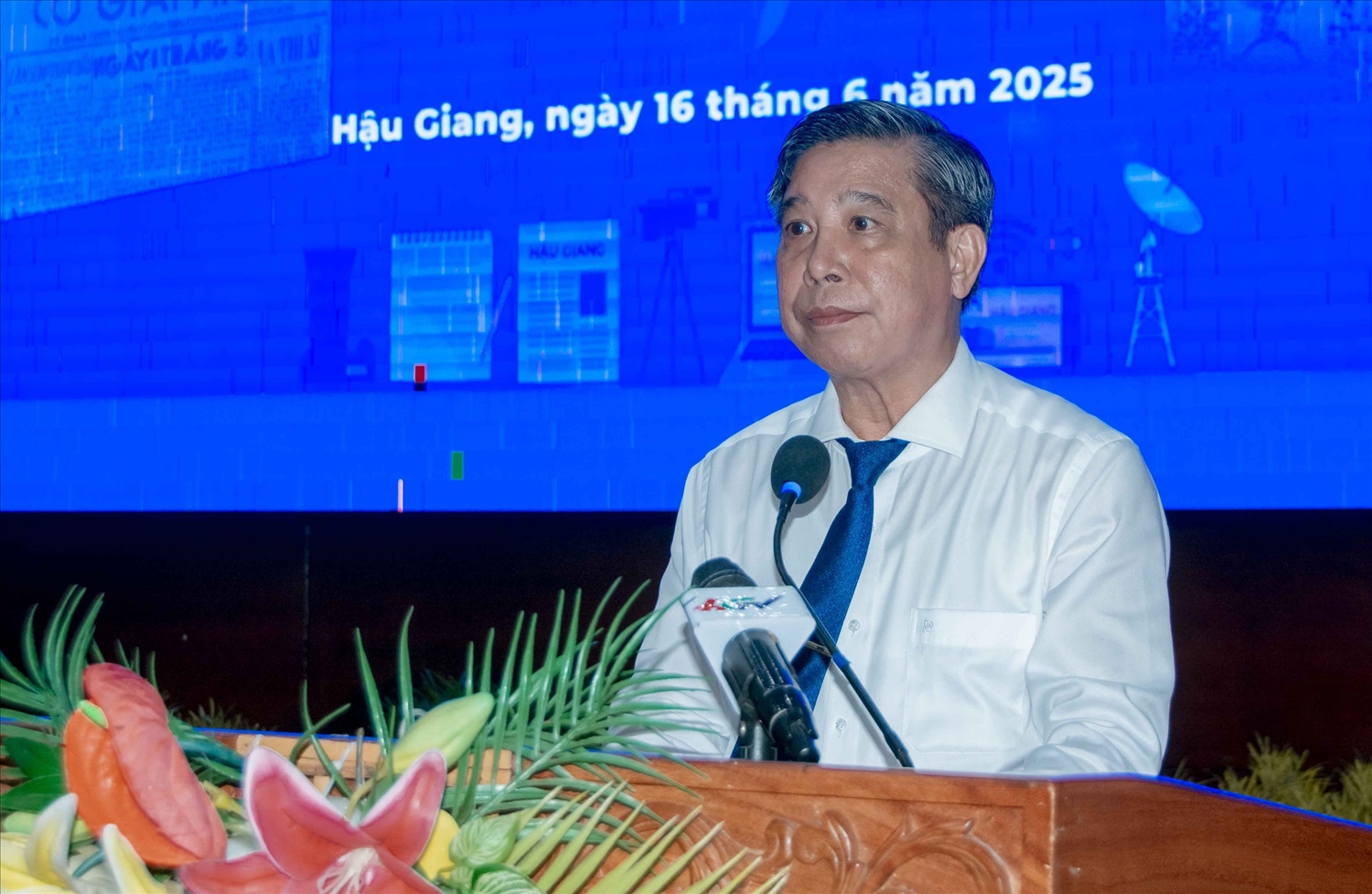 Ông Đồng Văn Thanh, Bí thư Tỉnh ủy, Chủ tịch HĐND tỉnh Hậu Giang phát biểu tại họp mặt kỷ niệm 100 Năm Ngày Báo chí cách mạng Việt Nam