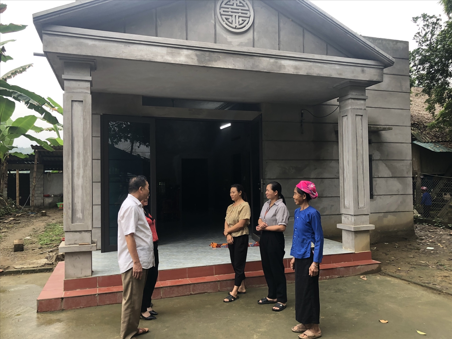 Hàng chục nghìn hộ dân đã được ở trong những ngôi nhà mới khang trang, kiên cố