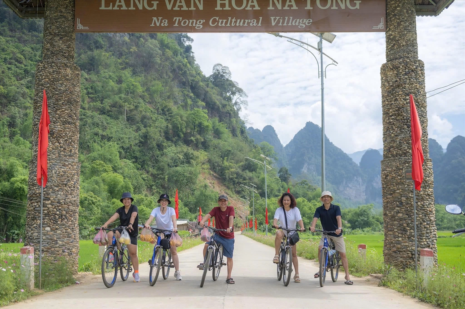 Trong giai đoạn từ năm 2021 đến hết năm 2024, Tuyên Quang đã đón gần 10 triệu lượt khách
