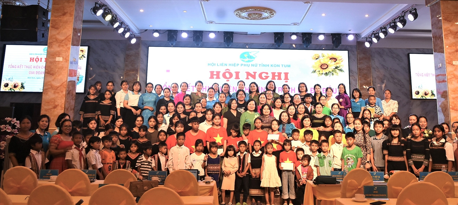 Các cấp Hội LHPN tỉnh Kon Tum đã trực tiếp nhận hoặc kết nối các tập thể, cá nhân nhận hỗ trợ, giúp đỡ 156 trẻ mồ côi