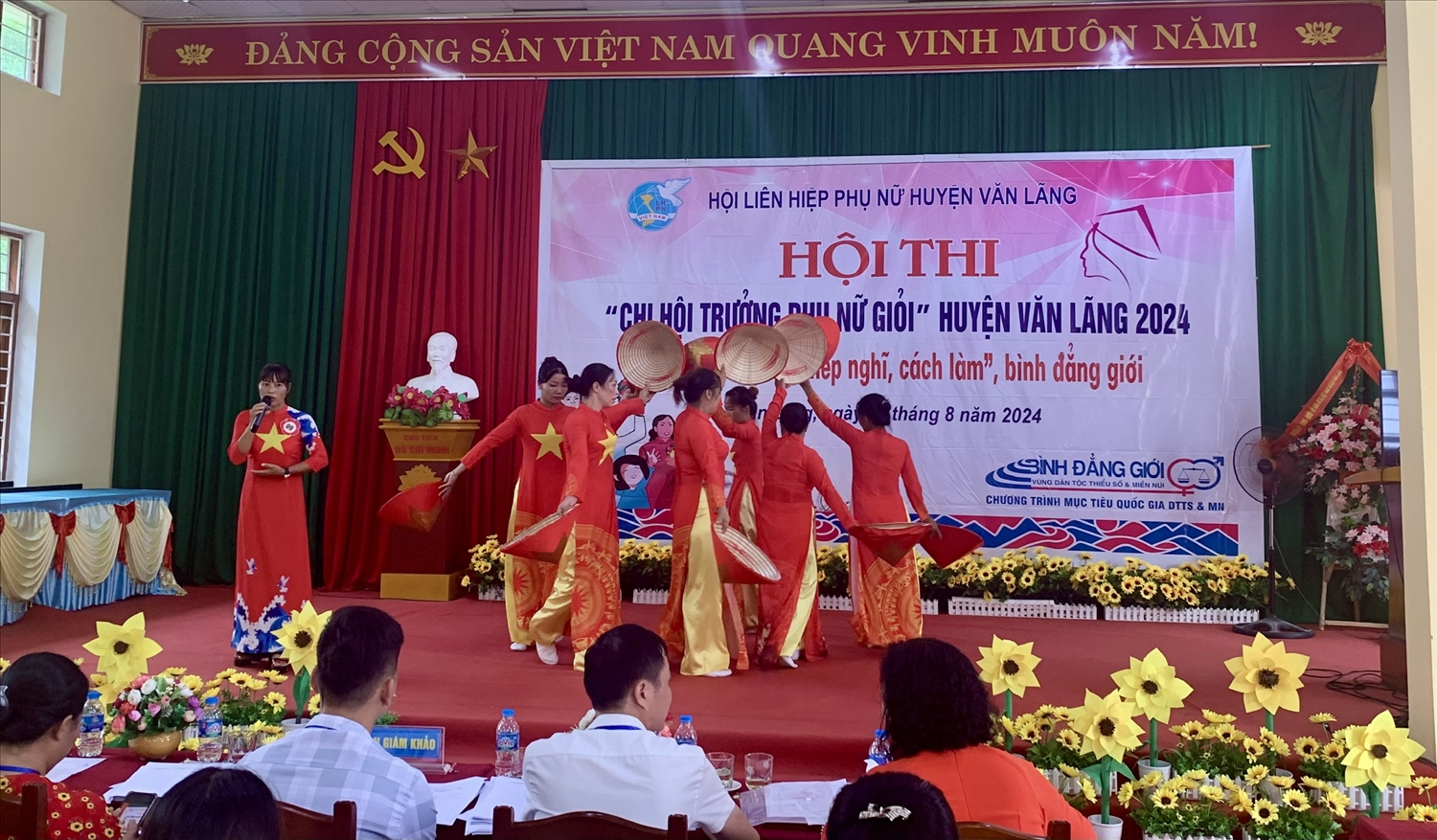 Các cuộc thi do Hội LHPN huyện tổ chức nhằm truyền thông xóa bỏ định kiến giới, tìm hiểu về pháp luật góp phần nâng cao nhận thức, kĩ năng tuyên truyền cho hội viên phụ nữ về phòng chống TH-HNCHT….