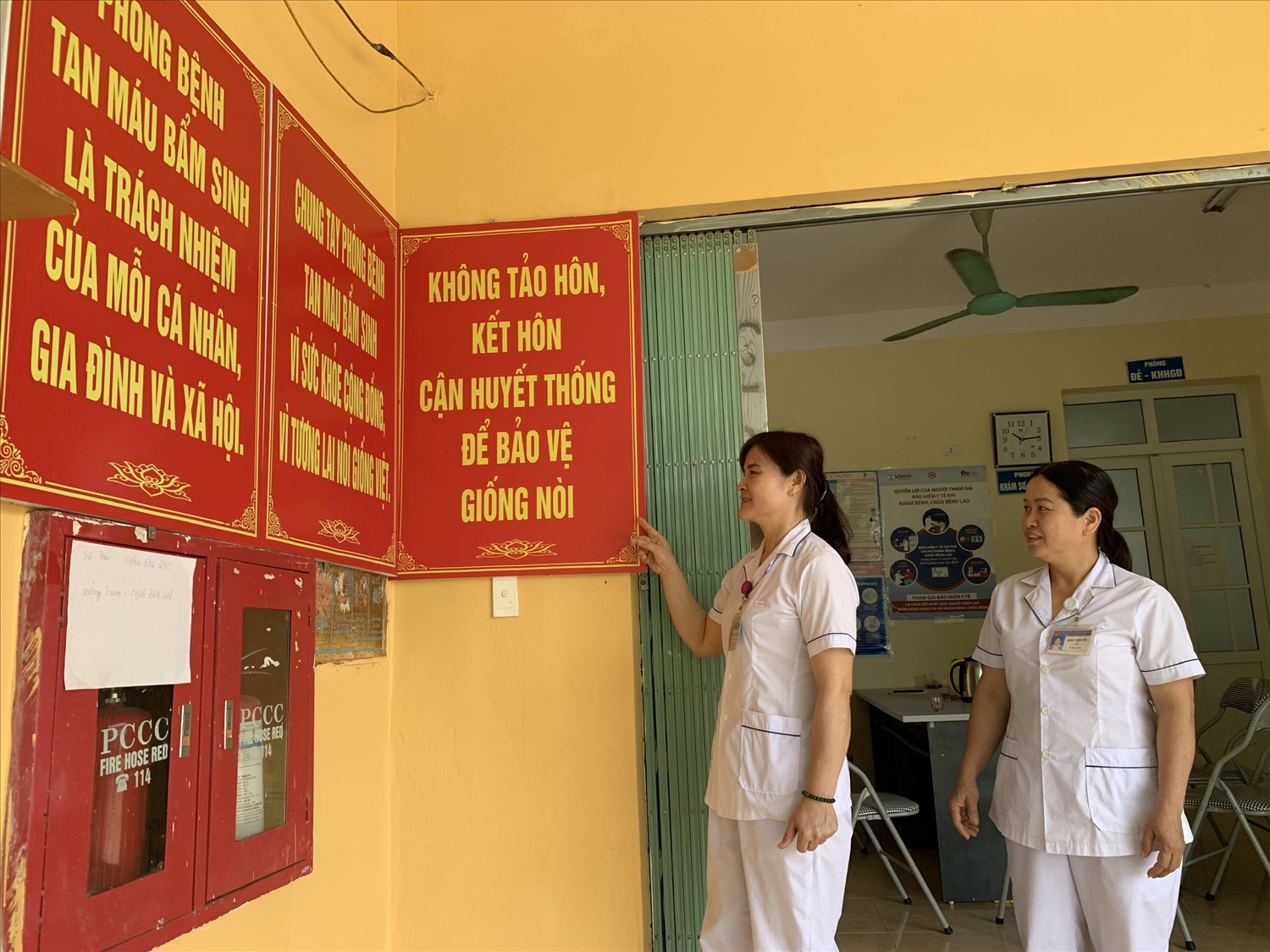 Huyện Văn Lãng đã đa dạng các hình thức tuyên truyền về tảo hôn như in ấn tờ rơi tập gấp, trang bị pano cỡ lớn tại các điểm dễ nhìn, tập trung đông người; trang bị pano cỡ nhỏ tại Trạm Y tế các xã...