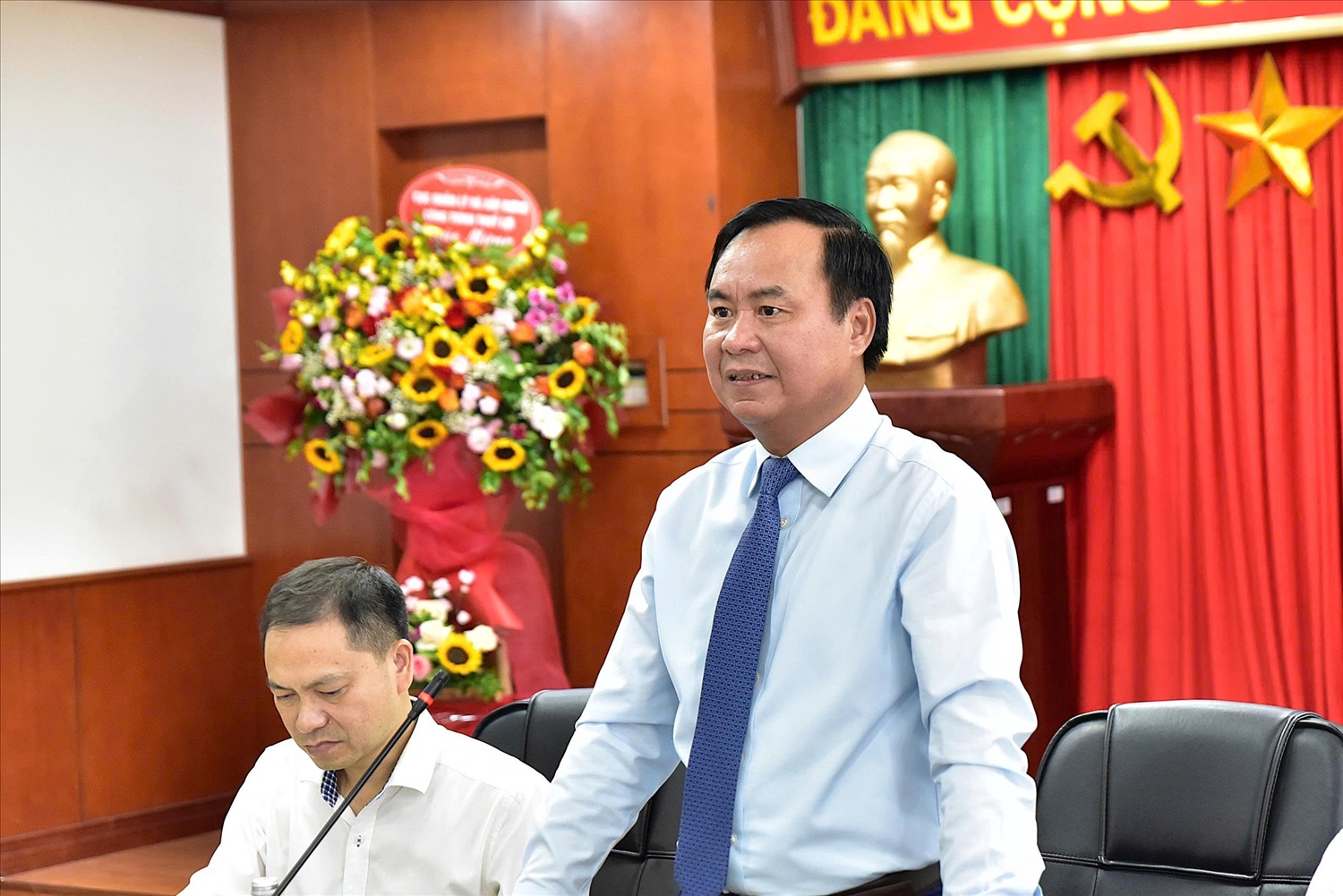 Ông Võ Văn Hưng - Thứ trưởng Bộ Nông nghiệp và Môi trường phát biểu tại buổi họp báo