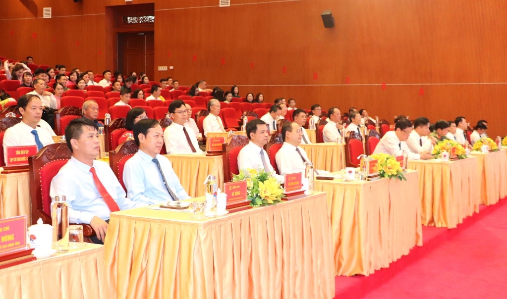 Các đại biểu tham dự chương trình