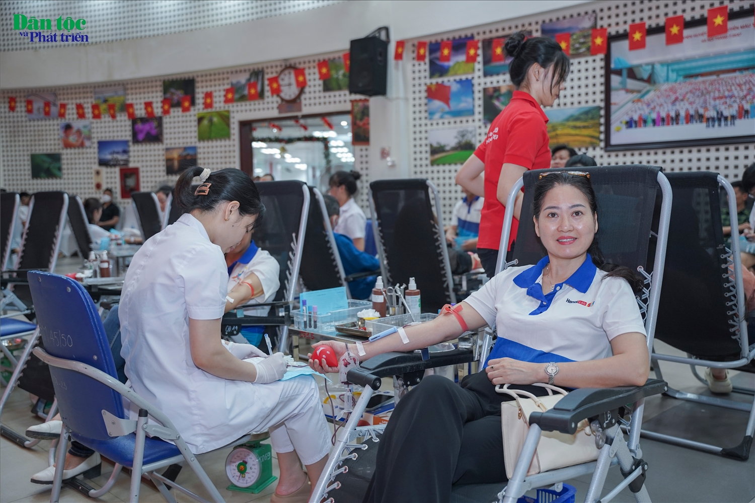 Lan tỏa yêu thương từ những giọt máu nghĩa tình tại Ngày hội Hiến máu nhân đạo SCTV 2025 3