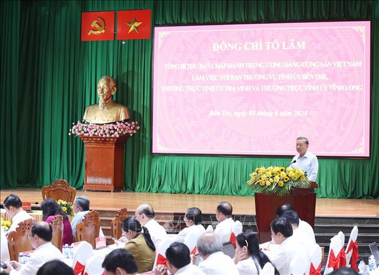 Tổng Bí thư đề nghị, đẩy mạnh phát triển kinh tế trên nền tảng khoa học công nghệ, vốn nhân lực và phát triển kinh tế tư nhân
