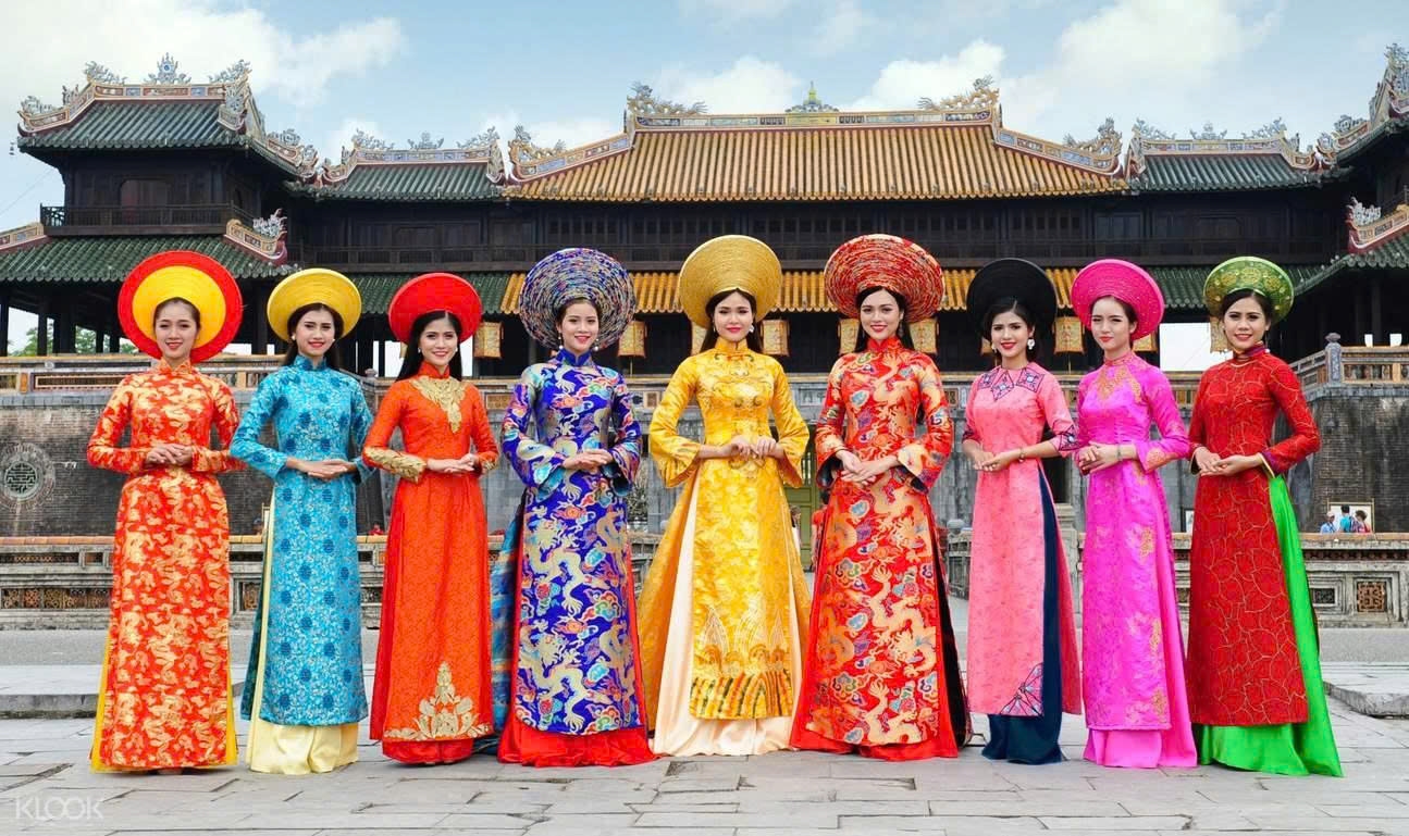 Tuần lễ Áo dài cộng đồng Huế: Điểm nhấn văn hóa đặc sắc Festival mùa Hạ 2025. Ảnh: TL