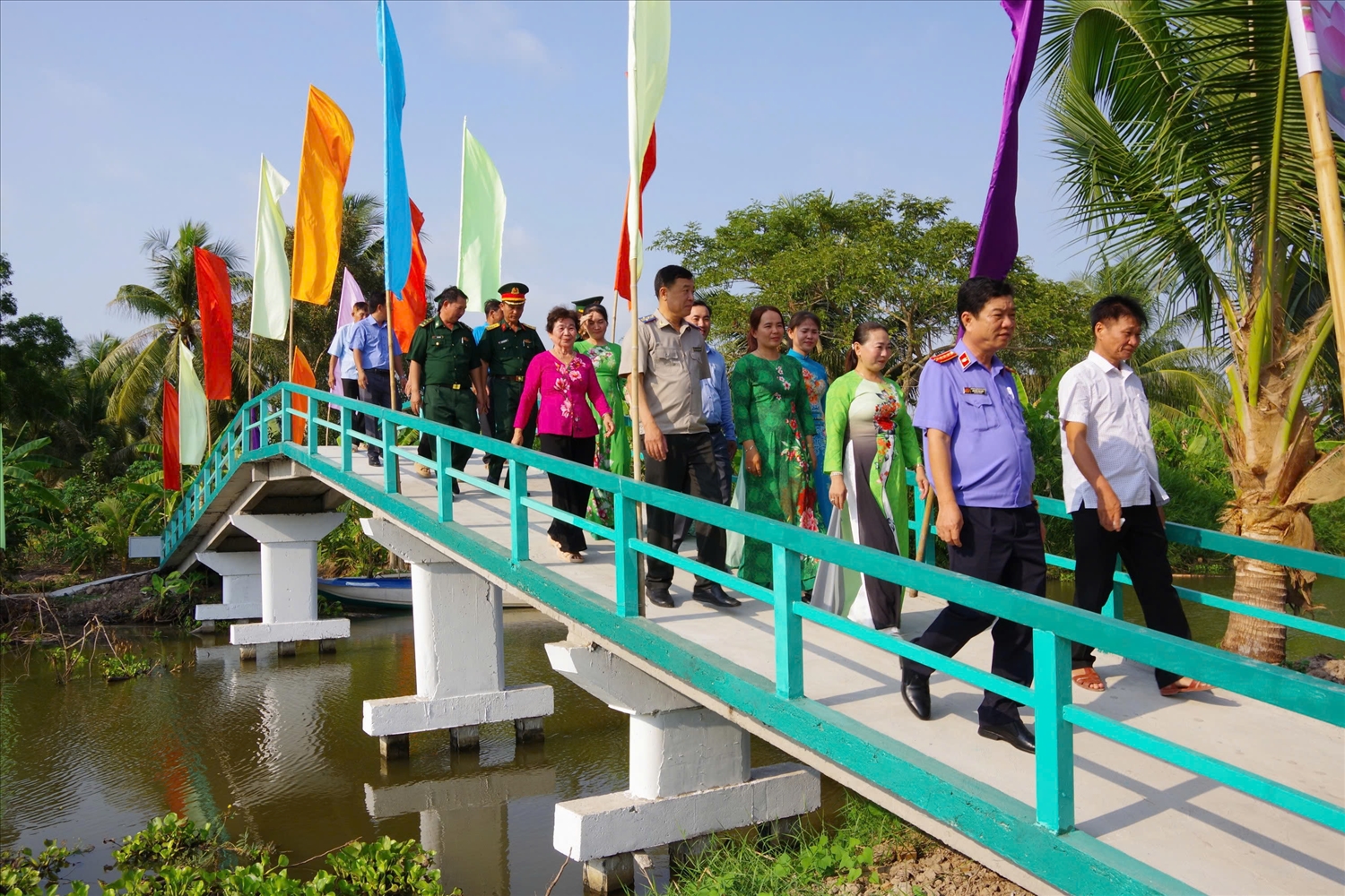 Tỉnh kêu gọi các nguồn lực từ các tổ chức, doanh nghiệp, cá nhân trong và ngoài tỉnh Cà Mau để đẩu tư cho vùng đồng bào DTTS 