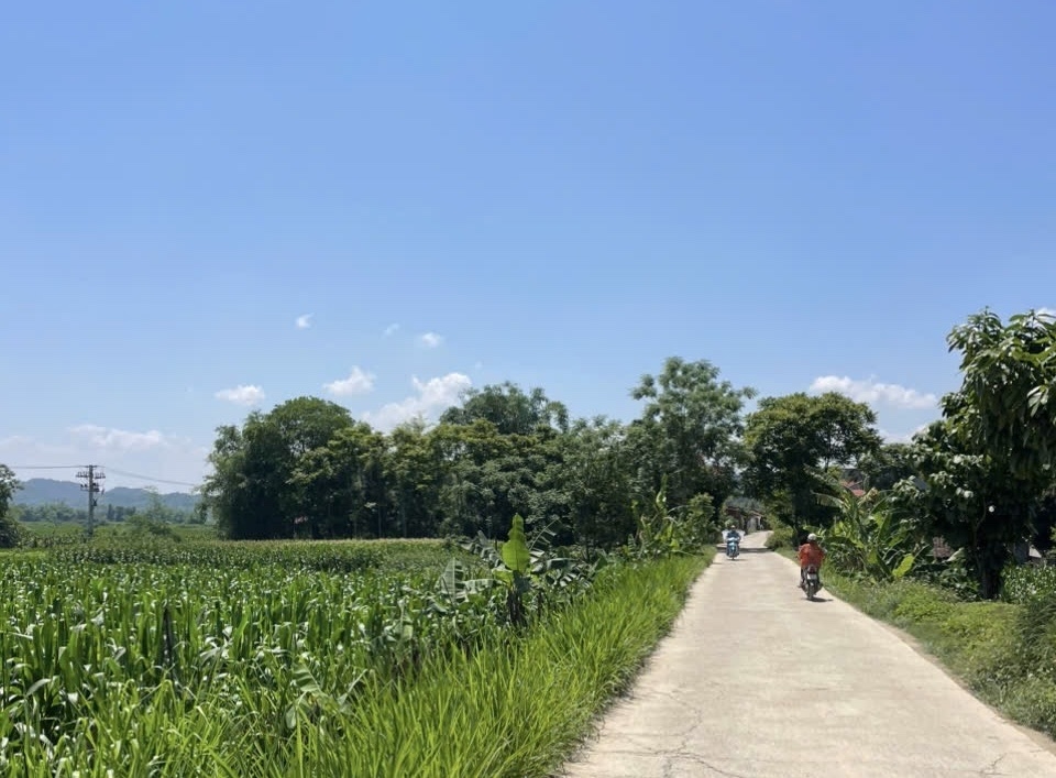Công ty Cổ phần Gia Lộc đã và đang góp phần xây dựng những tuyến đường mới, mái nhà kiên cố và mang lại niềm vui cho người dân.