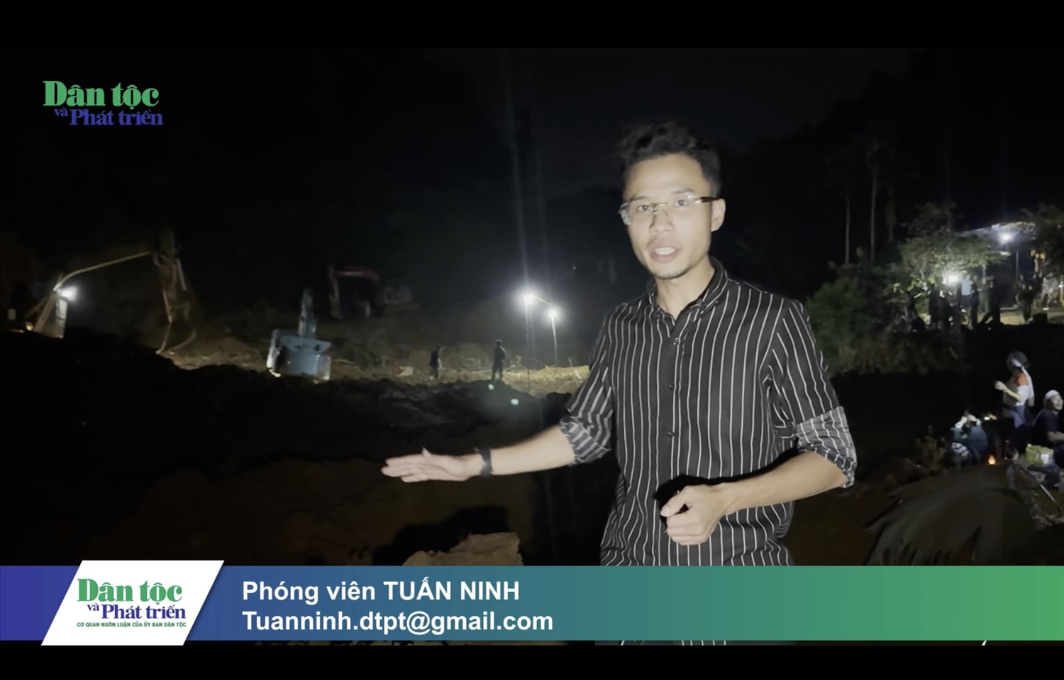 Phóng viên Cao Tuấn Ninh, trực tiếp tiếp cận hiện trường tìm kiếm nạn nhân thứ 9 bị vùi lấp do sạt lở đất tại huyện Lục Yên, tỉnh Yên Bái