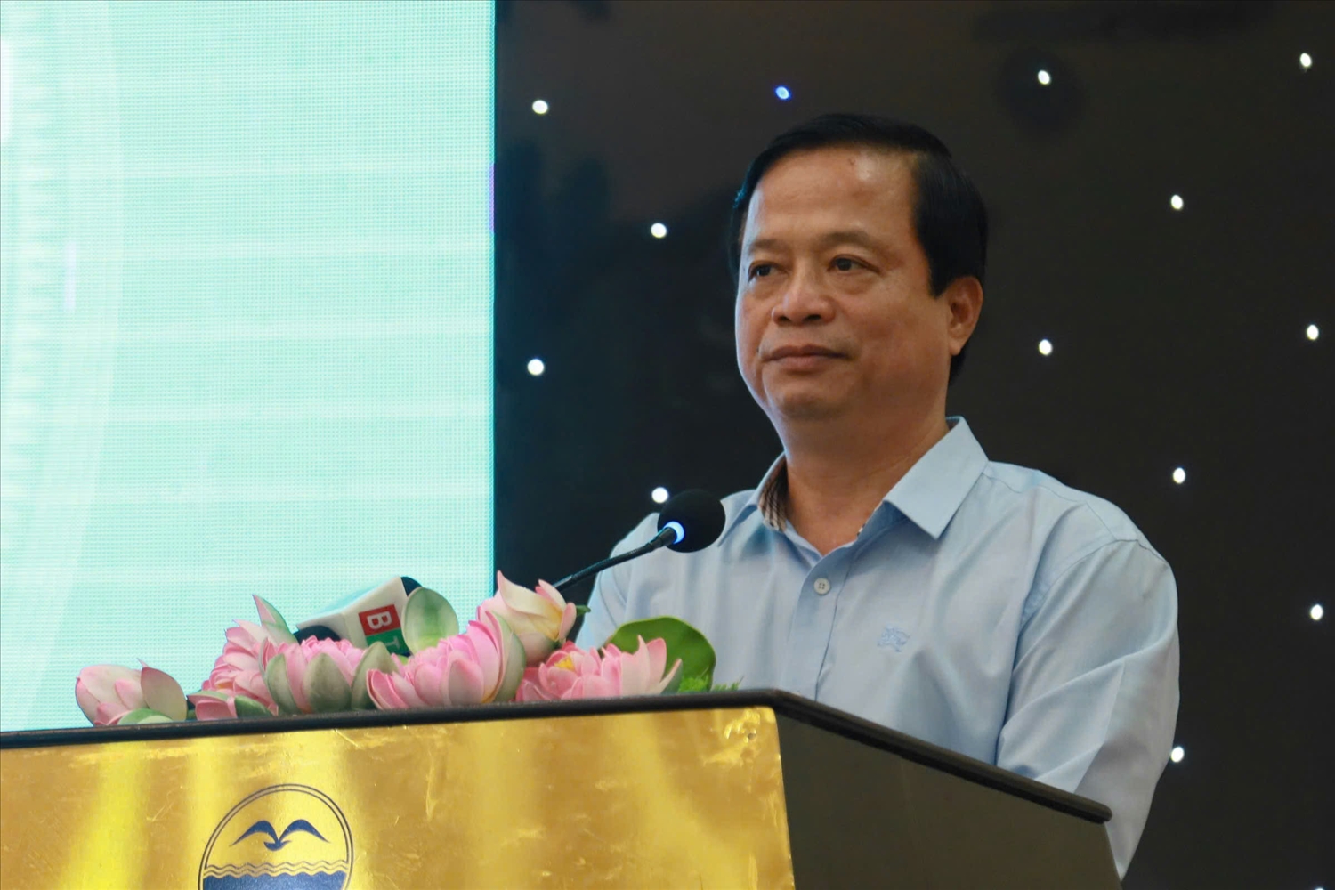 Ông Nguyễn Tuấn Thanh, Phó Chủ tịch Thường trực UBND tỉnh, Trưởng Ban chỉ đạo các Chương trình mục tiêu quốc gia trên địa bàn tỉnh Bình Định phát biểu tại Hội nghị