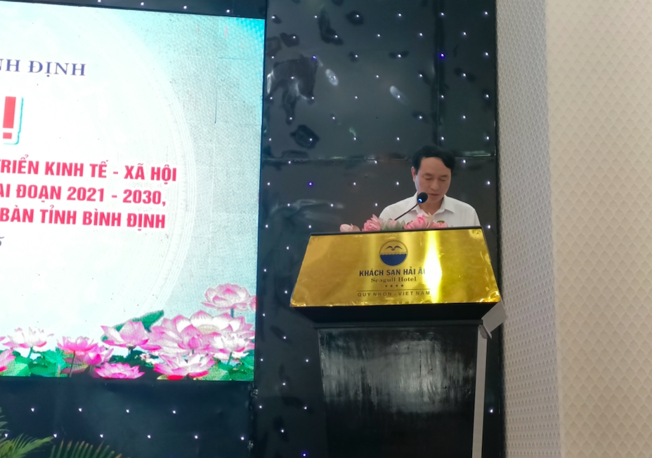Ông Trần Văn Thanh, Phó Giams đốc Sở Dân tộc và Tôn giáo tỉnh Bình Định báo về kết quả thực hiện CHương trình MTQG 1719 giai đoạn 2021 - 2025 trên địa bàn tỉnh