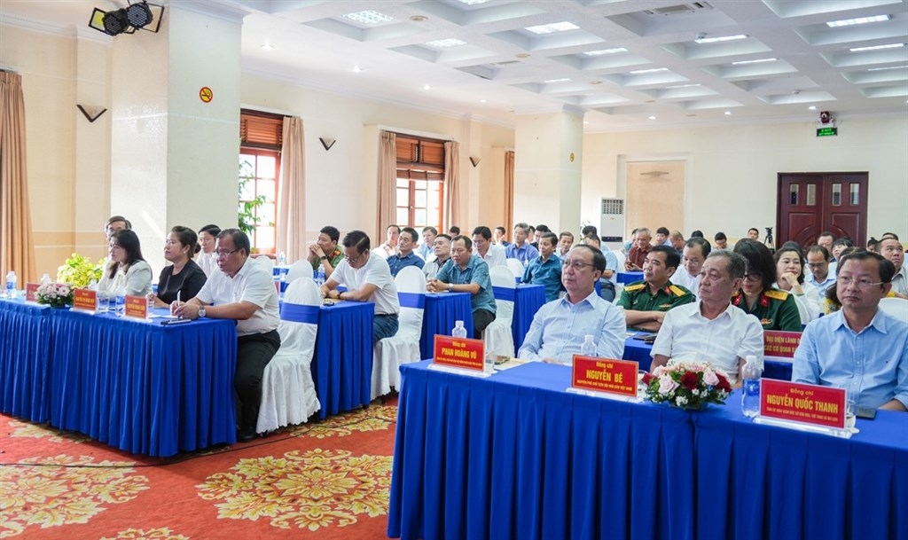Lãnh đạo tỉnh Cà Mau và TP. Cần Thơ cùng tham dự buổi gặp gỡ Báo chí 