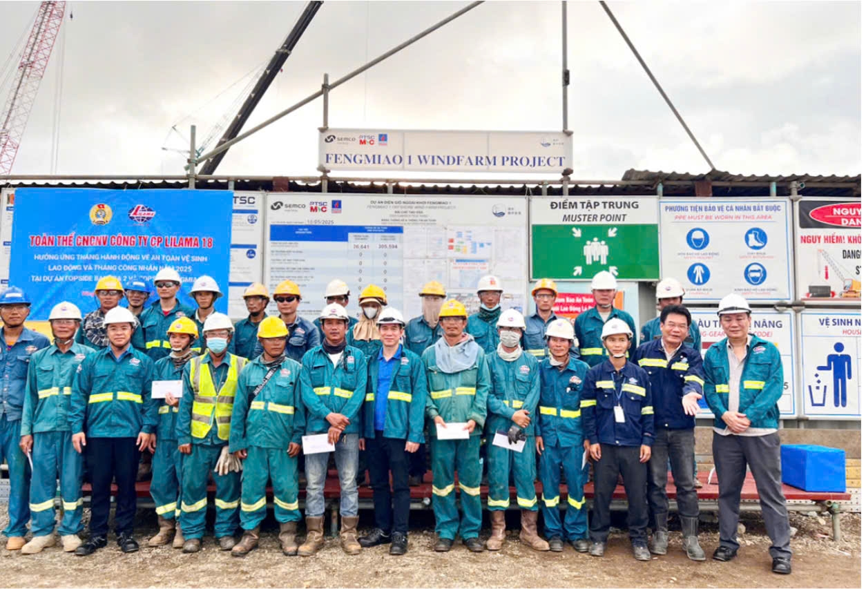Công đoàn LILAMA trao quà cho người lao động Công ty CP LILAMA 18