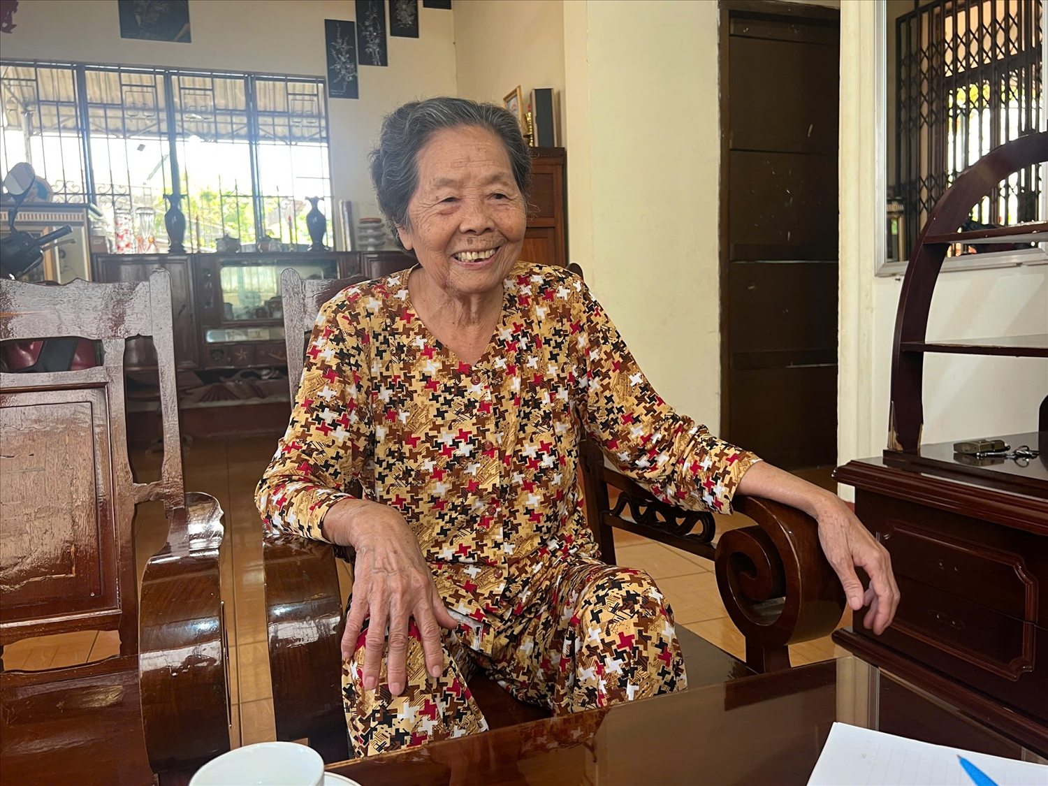 nữ biệt động Huỳnh Thị Minh Tuyết (Bảy Tuyết) năm nay đã bước sang tuổi 83 nhưng vẫn còn minh mẫn