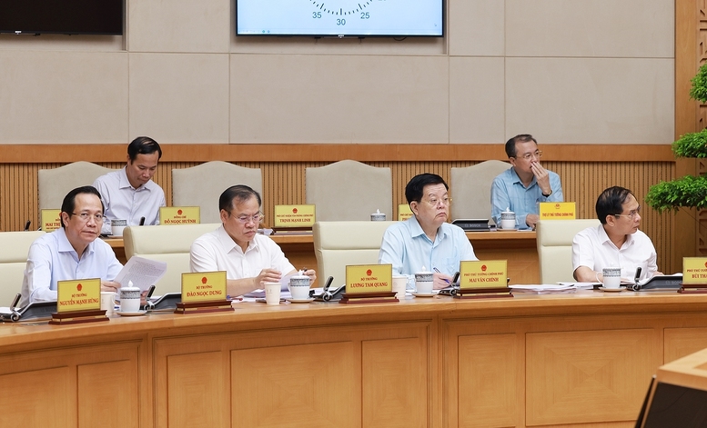 Các Phó Thủ tướng Chính phủ, lãnh đạo các bộ, ngành tham dự Phiên họp - Ảnh: VGP/Nhật Bắc