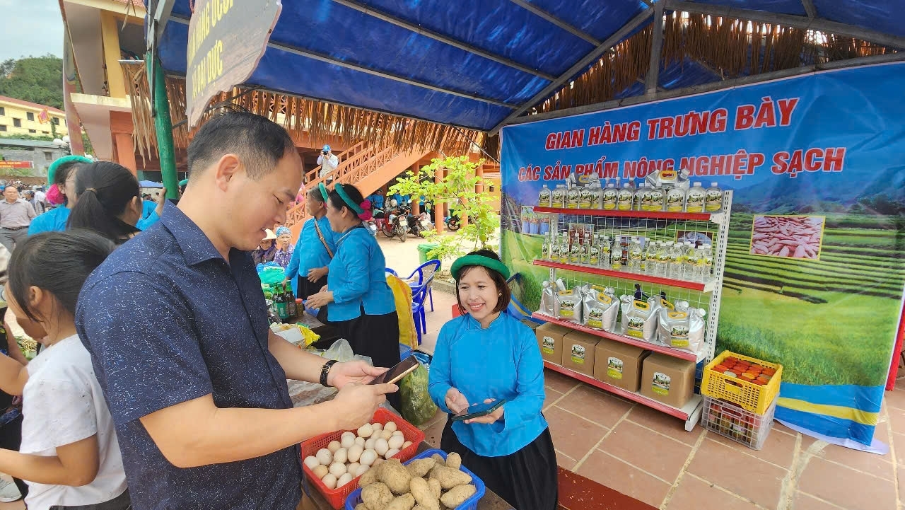 Đời sống của người dân vùng sâu, vùng xa, vùng DTTS tỉnh Quảng Ninh được nâng lên rõ rệt