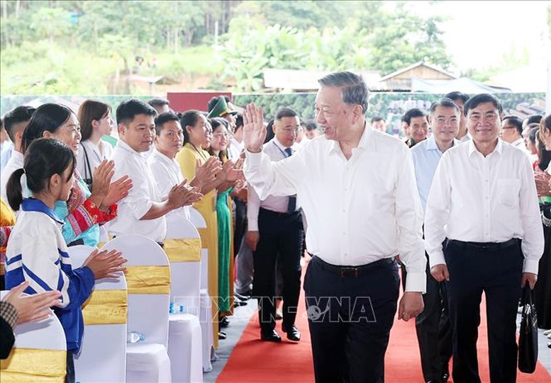 Tổng Bí Thư Tô Lâm dự Lễ khởi công Trường liên cấp Tiểu học, Trung học cơ sở xã Si Pa Phìn, tỉnh Điện Biên - Ảnh: TTXVN