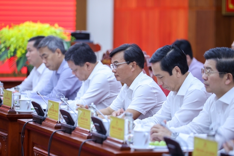 Lãnh đạo các bộ, ngành, địa phương tham dự cuộc làm việc - Ảnh: VGP/Nhật Bắc