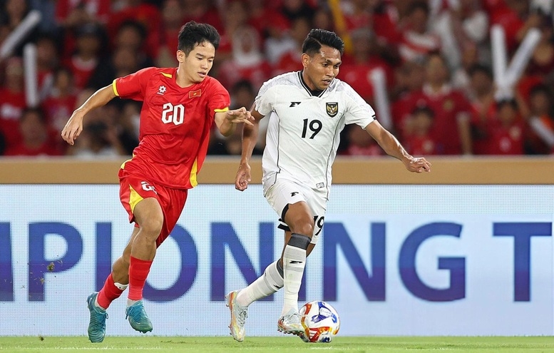 U23 Việt Nam gặp khá nhiều khó khăn trước U23 Indonesia (Ảnh IT)
