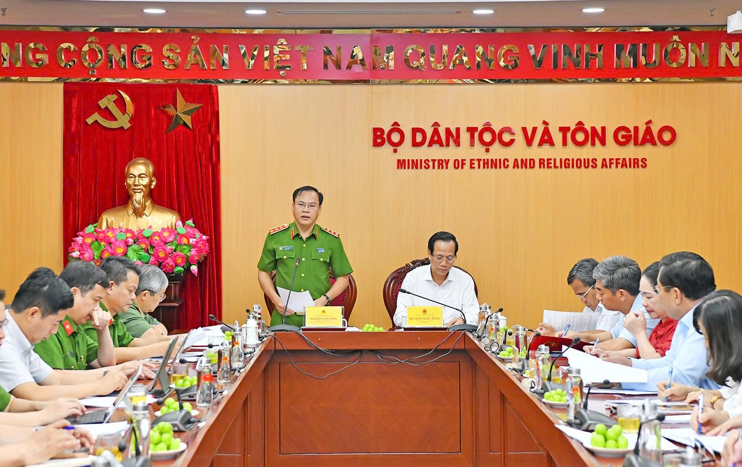 Thượng tướng Nguyễn Văn Long, Thứ trưởng Bộ Công an phát biểu chỉ đạo tại cuộc họp