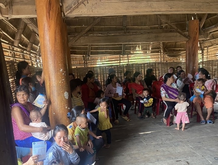 Qua công tác tuyên truyền, PBGDPL, đồng bào các DTTS nắm bắt kịp thời các chủ trương, đường lối của Đảng, chính sách, pháp luật của Nhà nước (Ảnh minh họa).