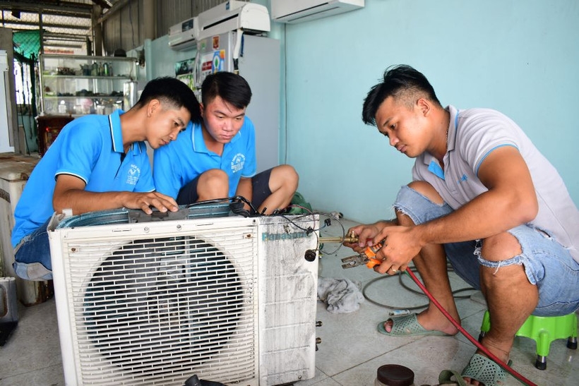 Theo nhận định của Ban Chỉ đạo quốc gia các chương trình mục tiêu quốc gia giai đoạn 2021 - 2025, đến nay, Chương trình MTQG 1719 đã giải quyết hiệu quả một số vấn đề căn cơ, gốc rễ như: xoá đói, giảm nghèo, tăng thu nhập, tạo việc làm.