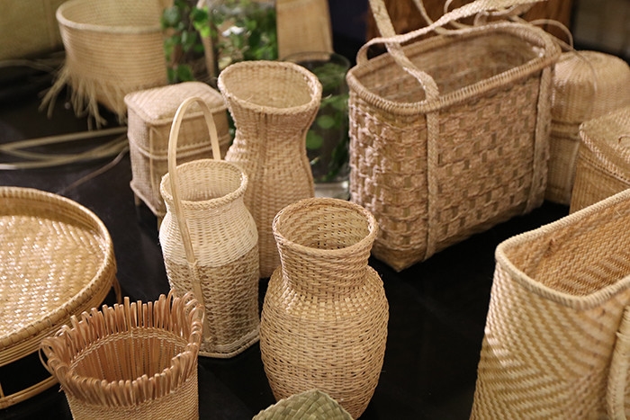 Sản phẩm đan lát của người Cơ Tu với đa dạng chủng loại. (Ảnh: TM).