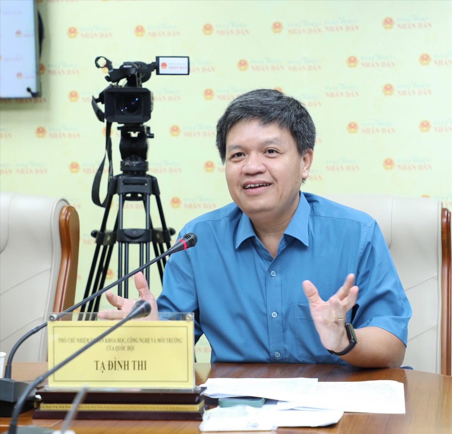 Phó Chủ nhiệm Ủy ban Khoa học, Công nghệ và Môi trường Tạ Đình Thi phát biểu. Ảnh: Khánh Duy